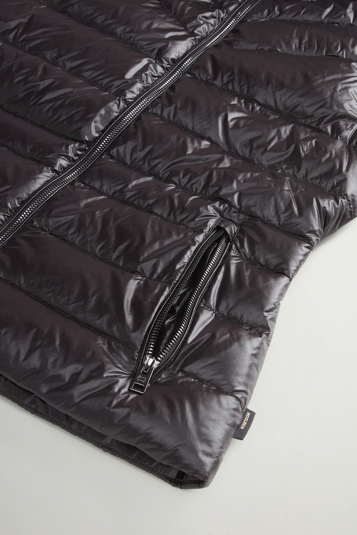 Aliquippa Padded Vest Black – rue de can