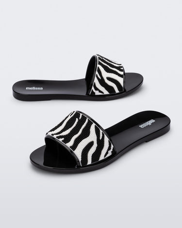 Melissa Savage Slide Black/white